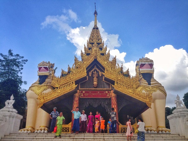 Entrance to the Shwedagon Paya, Yangon, Myanmar