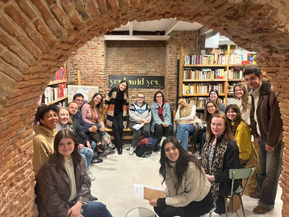nomad book club reading retreat group at casa poetica poetry workshop